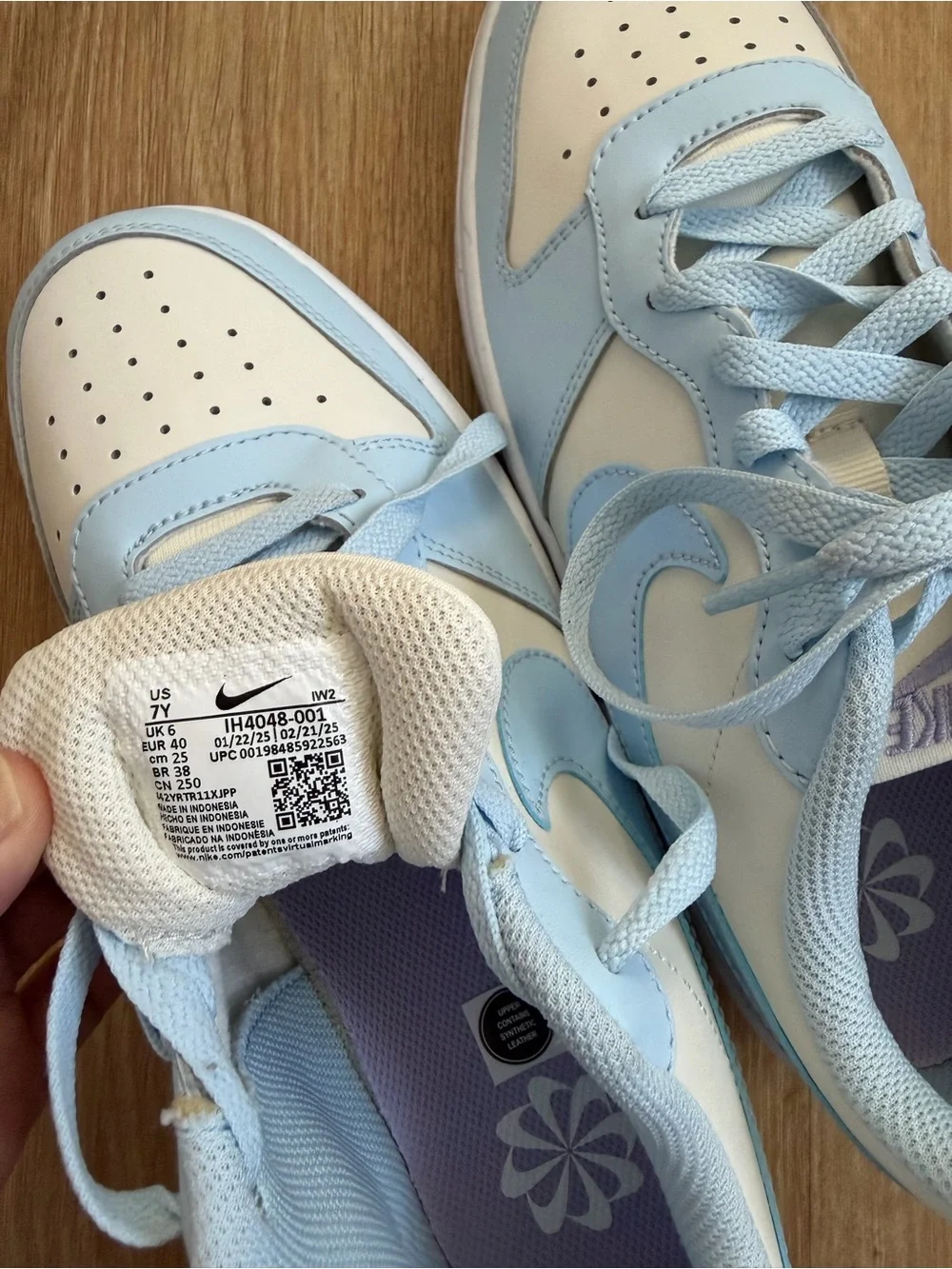 Nike Kids’ Court Borough Recraft Low Top Sneaker, Big Kid 7